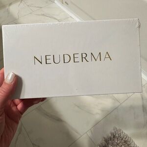 Neuroderma pen